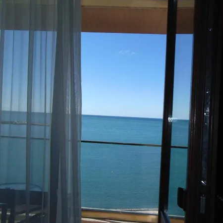 Hotel Royal Grand And