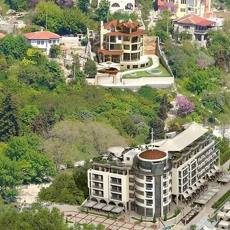 Hotel Royal Grand And Kavarna