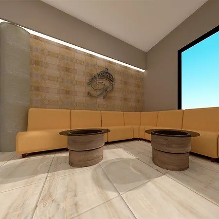 Royal Grand And Hotel