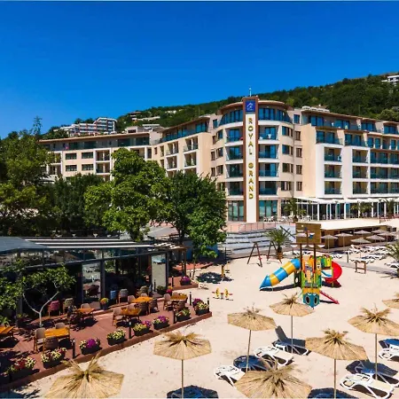 Hotel Royal Grand And 4*