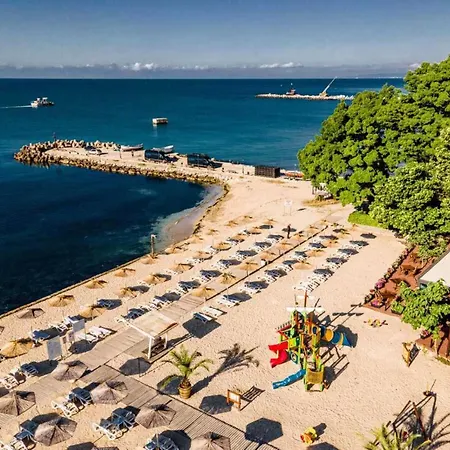 Hotel Royal Grand And