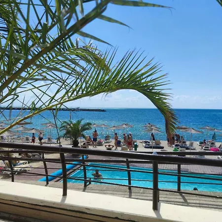 Royal Grand And Hotel 4*