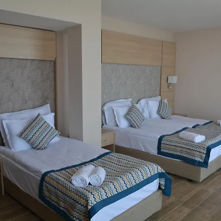 Royal Grand And 4* Kawarna