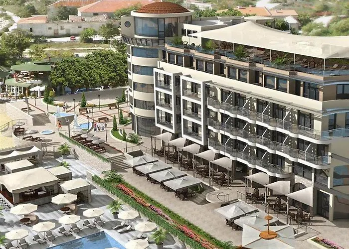 Hotel Royal Grand And