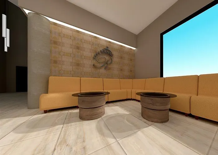 Royal Grand And Hotel