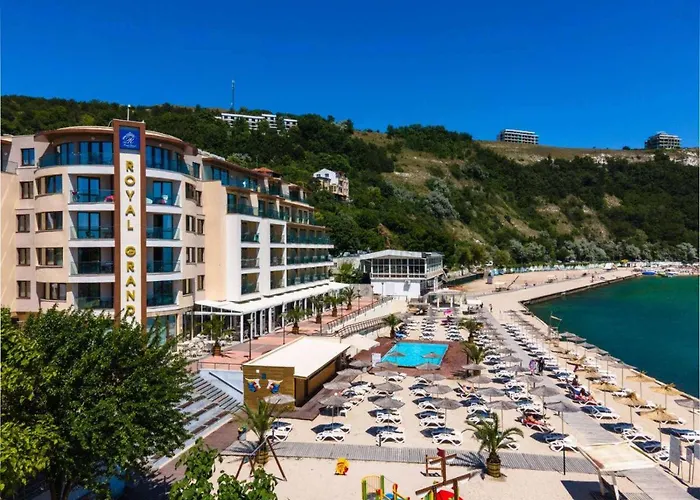Royal Grand And 4* Kavarna