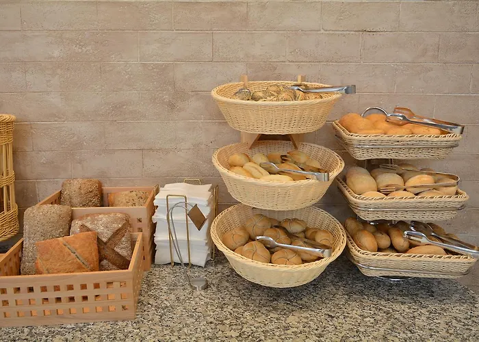 Hotel Royal Grand And Kavarna