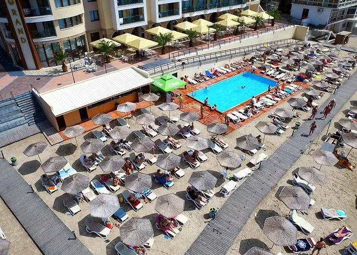 Royal Grand And 4* Kavarna