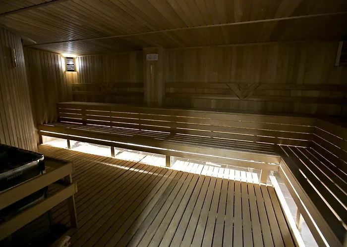 Royal Grand And 4* Kavarna