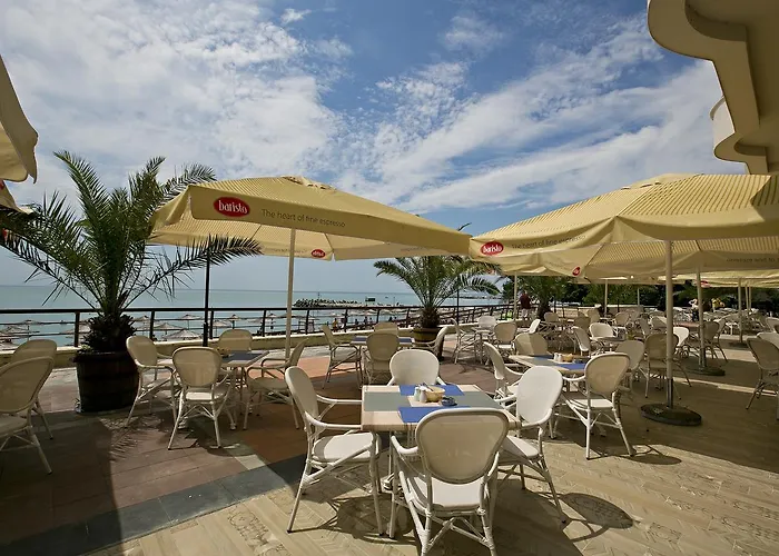 Hotel Royal Grand And