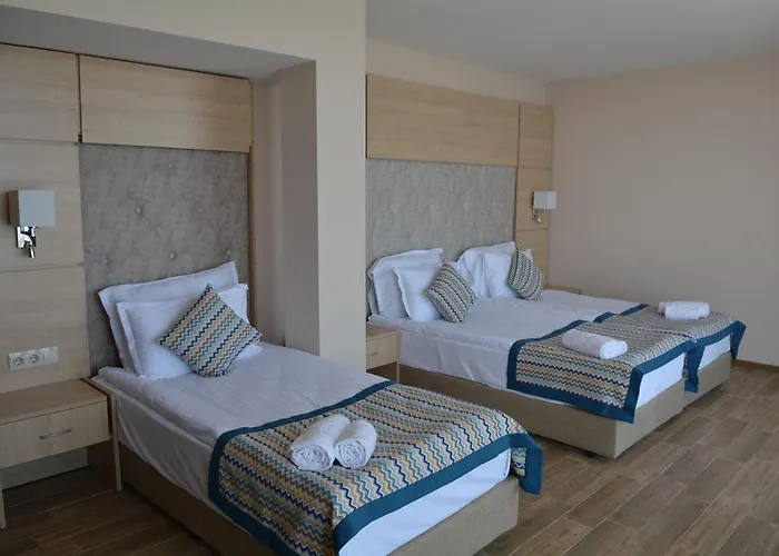 Royal Grand And 4* Kavarna