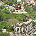 Hotel Royal Grand And Kavarna