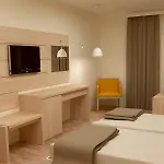 Royal Grand And Kavarna