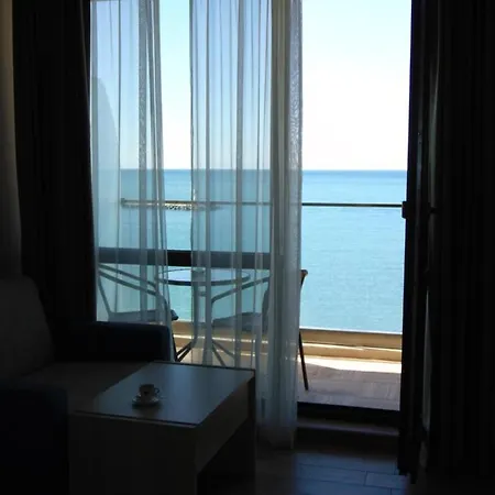 Royal Grand And Szálloda