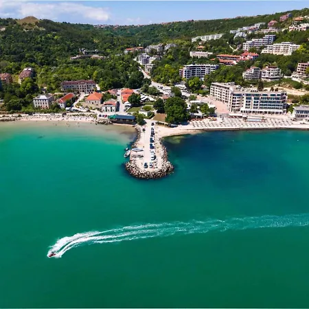 Szálloda Royal Grand And