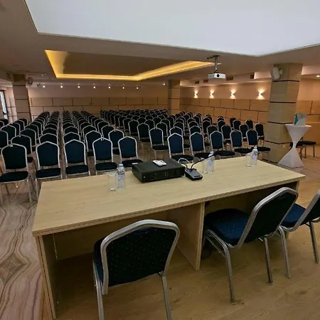 Royal Grand And Szálloda