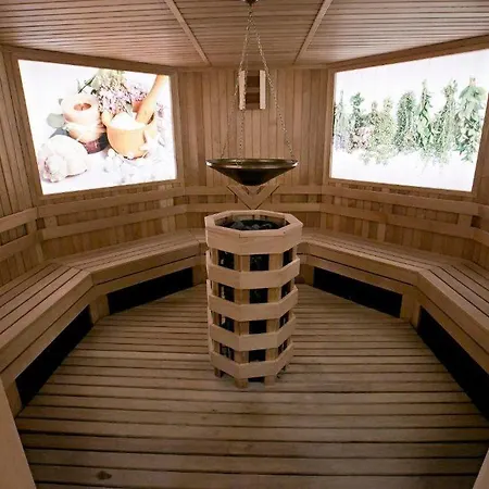 Royal Grand And Szálloda Kavarna