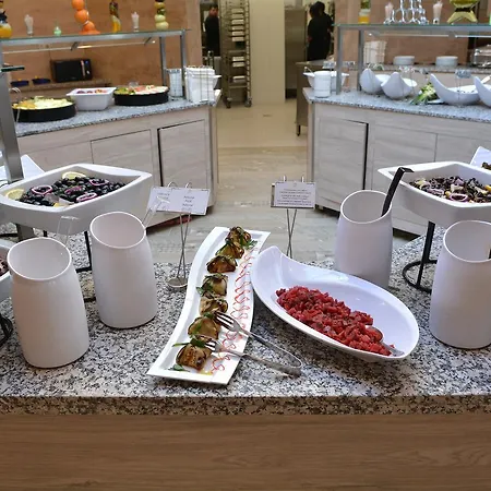 Royal Grand And Szálloda