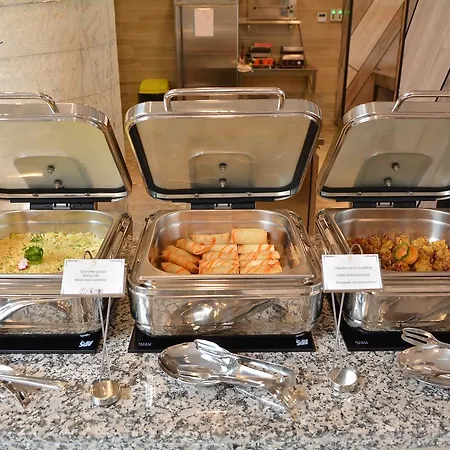 Royal Grand And 4* Kavarna