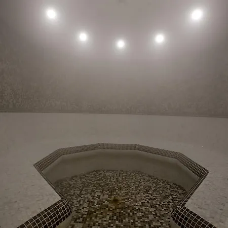 Szálloda Royal Grand And 4*