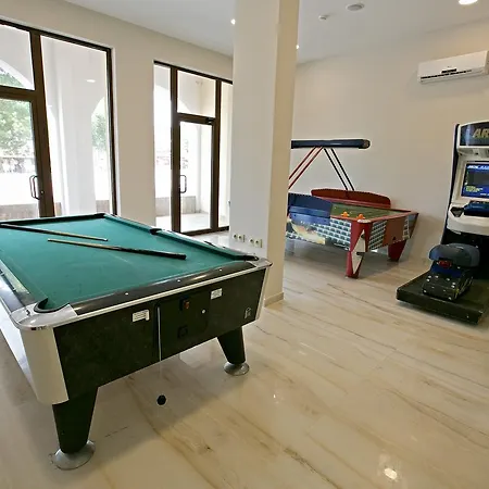 Royal Grand And Szálloda