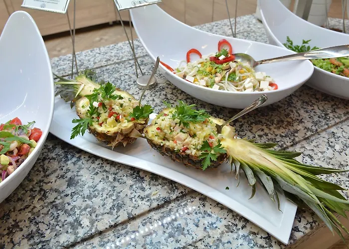 Royal Grand And Отель