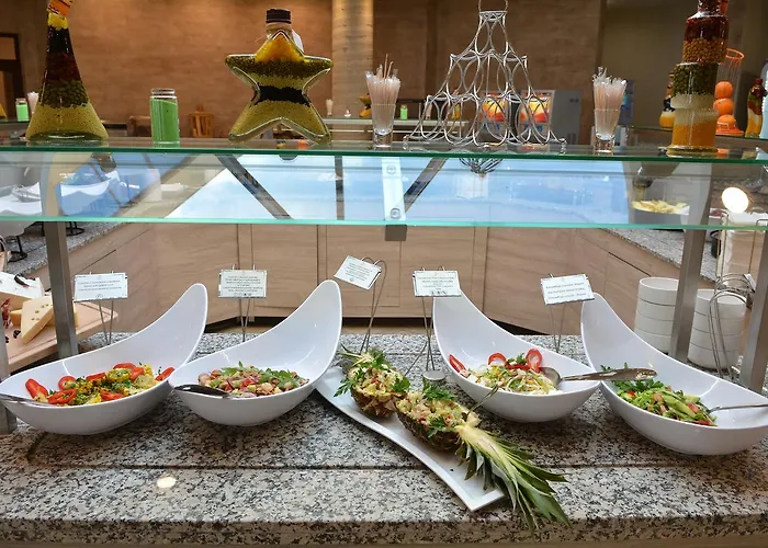 Royal Grand And Otel