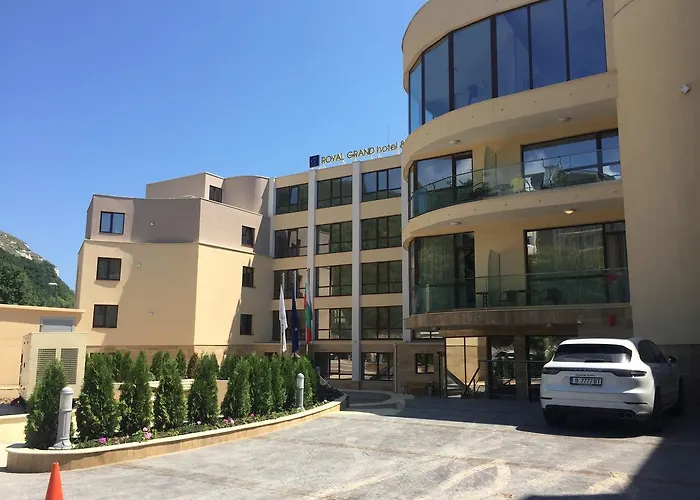 Otel Royal Grand And 4*